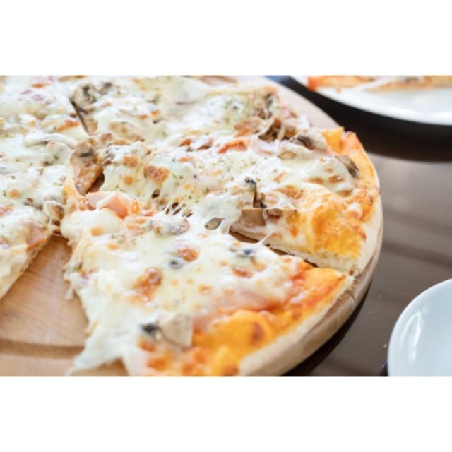 Chicken Bacon Mac Pizza.